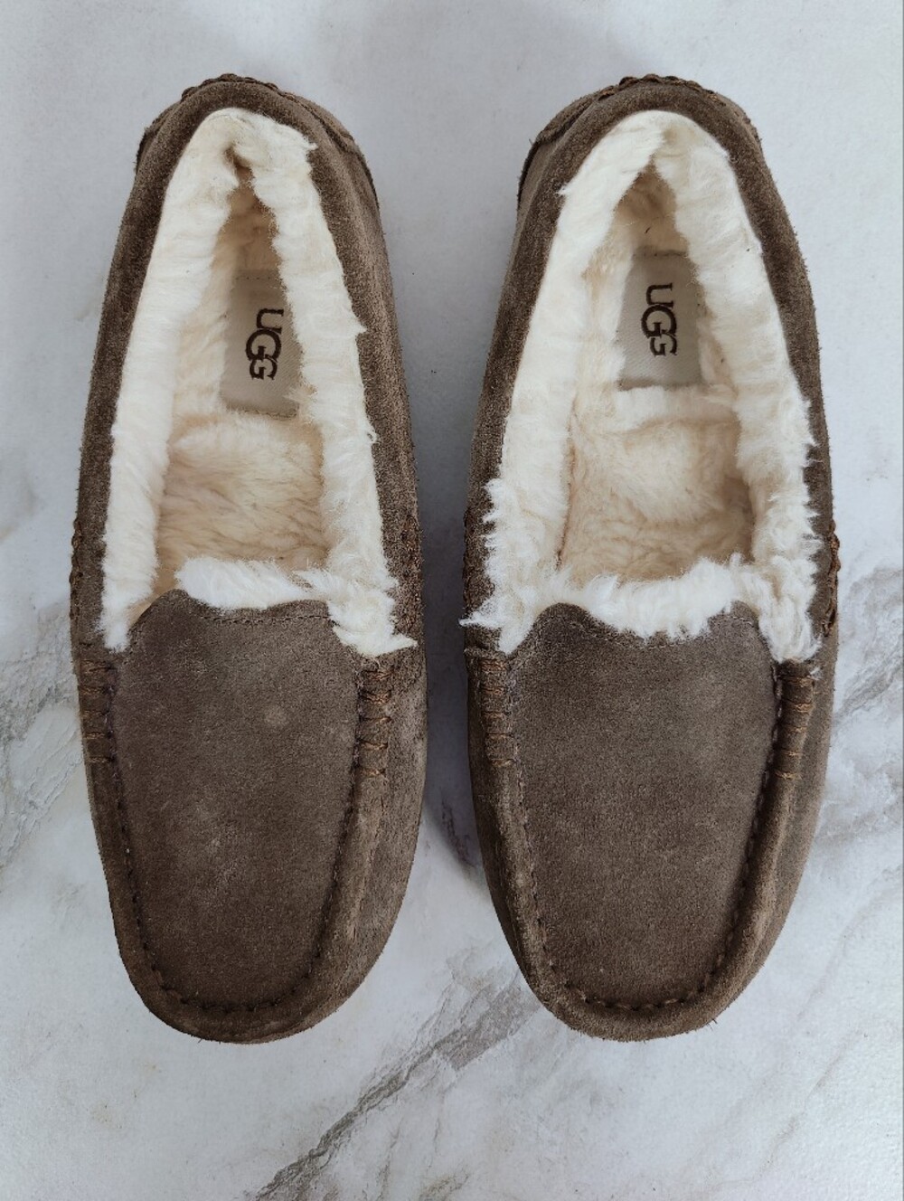 UGG Women's Ansley Slippers Brown Espresso Suede Sheepskin Lining, Sz 7